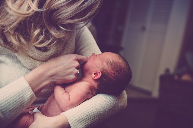 5 Bahan Alami Berikut Adalah Obat Sariawan Untuk Bayi