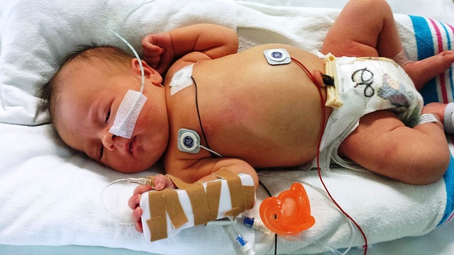 Cara Menurunkan Panas Pada Bayi Berusia Di Bawah 6 Bulan