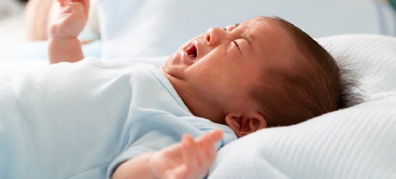 4 Cara Jitu Mengatasi Perut Kembung Pada Bayi Baru Lahir