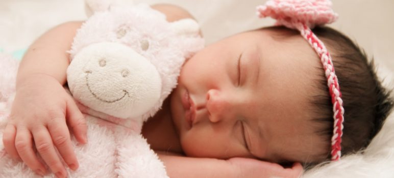 5 Tips agar Bayi Tidur Nyenyak di Malam Hari